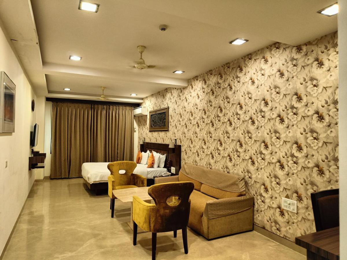 Hotel Royal Inn Lucknow Exterior photo